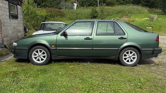 Saab 9000 3 of 5