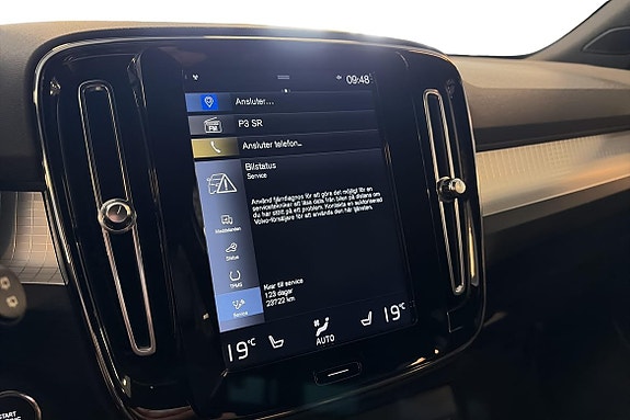 Volvo XC40 16 of 22