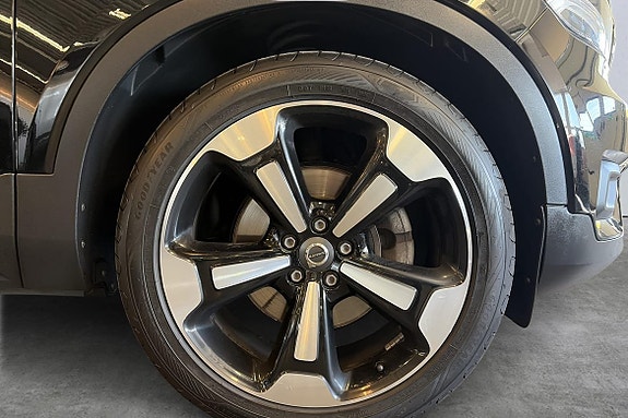 Volvo XC40 8 of 22