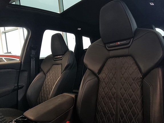 Audi Q6 e-tron 12 of 23