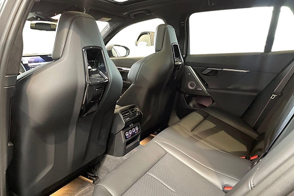 BMW 550e 11 of 18