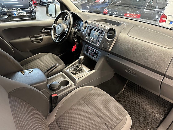 Volkswagen Amarok 16 of 30