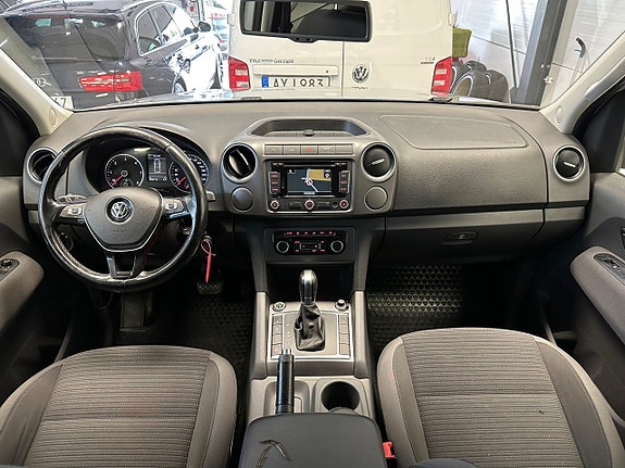 Volkswagen Amarok 14 of 30