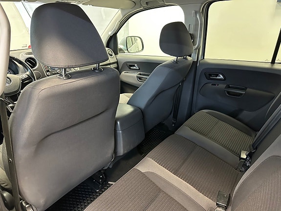 Volkswagen Amarok 19 of 30