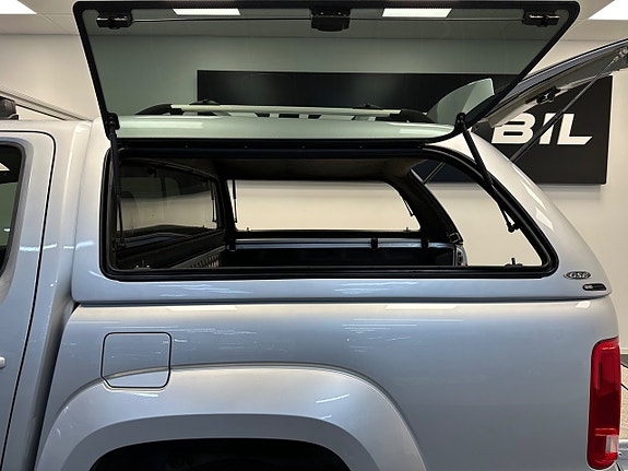 Volkswagen Amarok 10 of 30