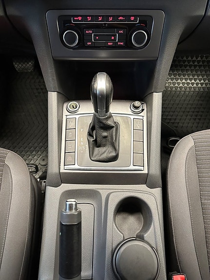 Volkswagen Amarok 25 of 30