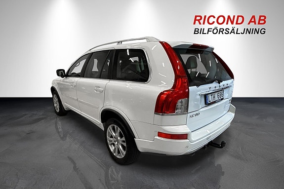 Volvo XC90 4 of 12