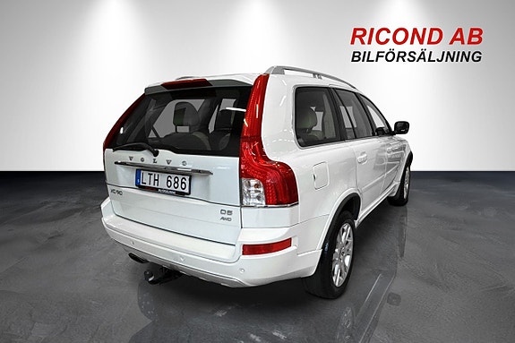 Volvo XC90 3 of 12