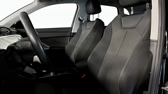 Audi Q3 8 of 16