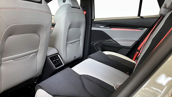 Skoda Elroq 12 of 14