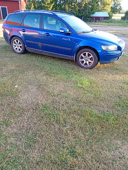Volvo V50 2 of 2