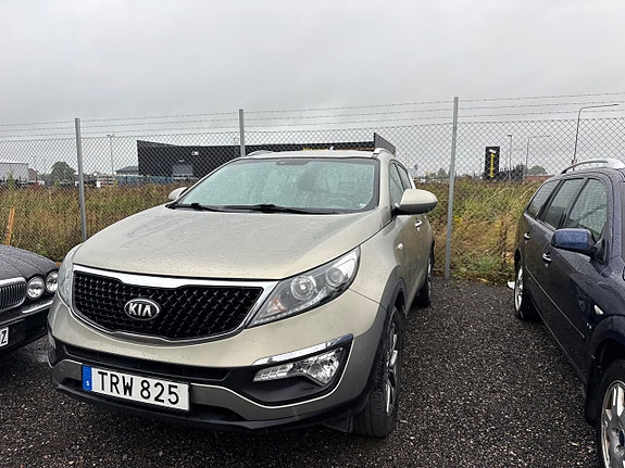 Kia Sportage 2 of 6