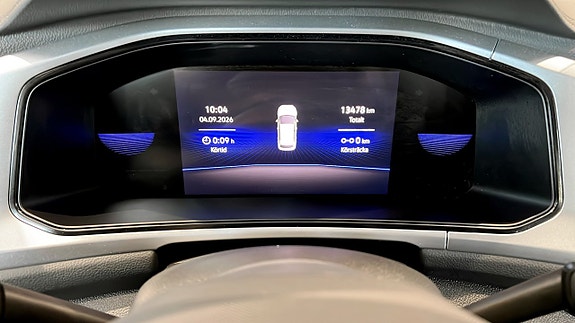 Volkswagen T-Roc 17 of 18