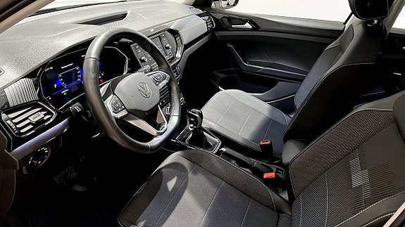 Volkswagen T-Cross 7 of 19