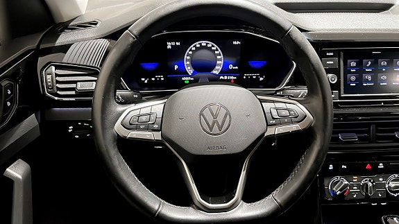 Volkswagen T-Cross 16 of 19