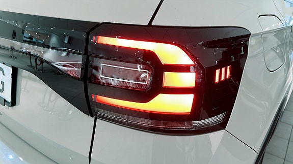 Volkswagen T-Cross 13 of 19