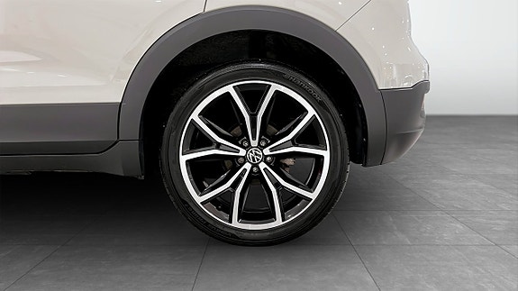 Volkswagen T-Cross 6 of 19