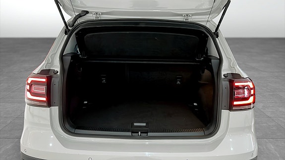 Volkswagen T-Cross 12 of 19
