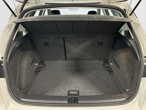 Seat Arona 12 of 23