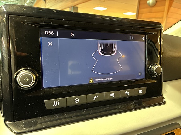 Seat Arona 17 of 23