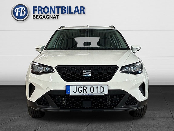 Seat Arona 2 of 23