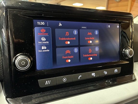 Seat Arona 19 of 23
