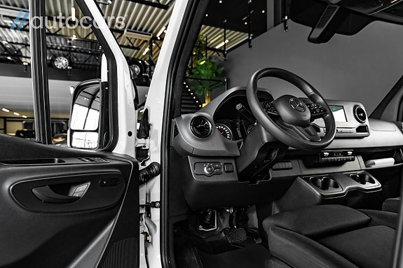 Mercedes-Benz Sprinter 317 15 of 28