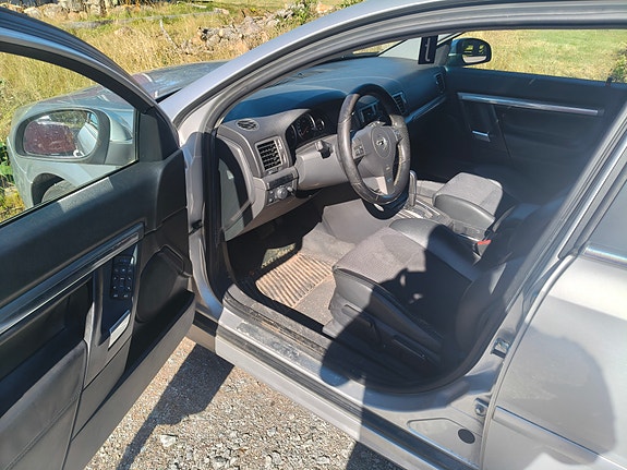 Opel Vectra 5 of 9