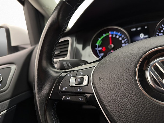 Volkswagen e-Golf VII 15 of 30