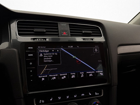 Volkswagen e-Golf VII 13 of 30