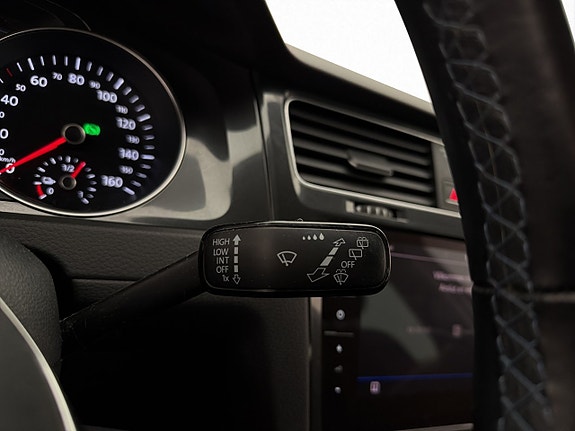 Volkswagen e-Golf VII 25 of 30