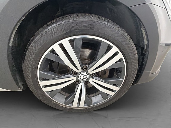 Volkswagen Golf Alltrack 27 of 27