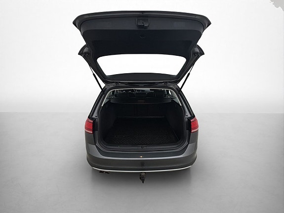 Volkswagen Golf Alltrack 9 of 27