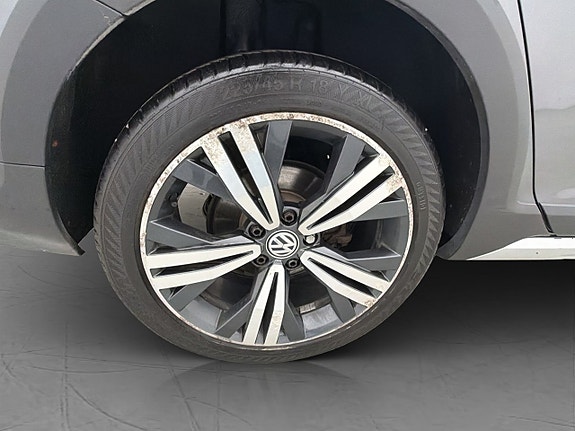 Volkswagen Golf Alltrack 26 of 27