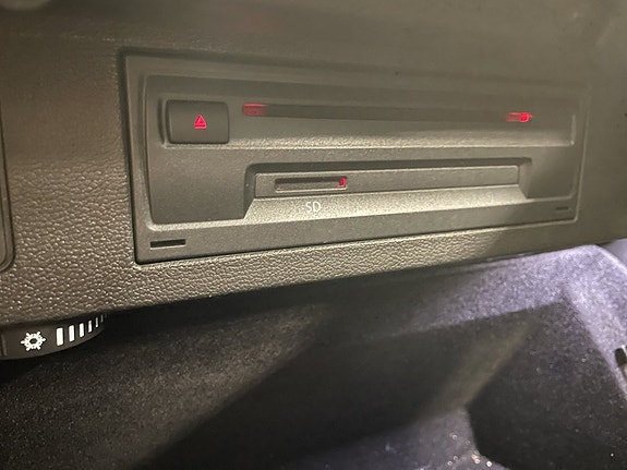 Volkswagen Passat 24 of 25