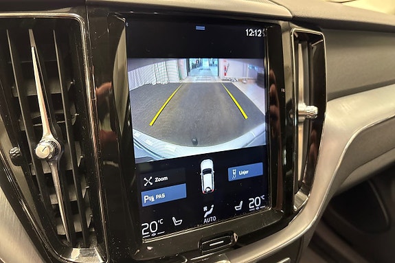 Volvo XC60 17 of 20