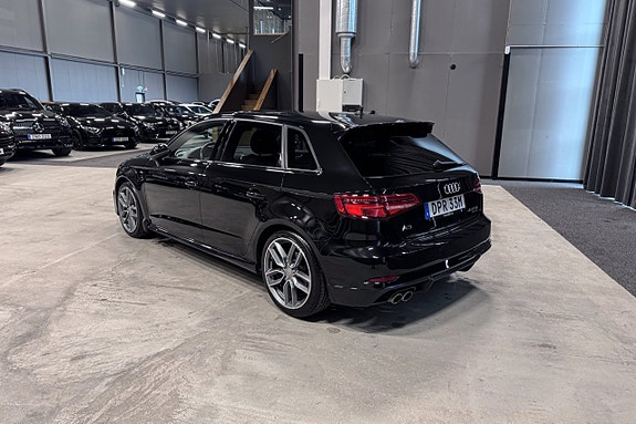 Audi A3 4 of 22
