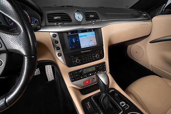 Maserati GranCabrio 12 of 25