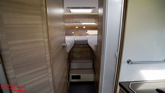 Adria Coral S 670 SL | Långbäddar | ALDE 13 of 21