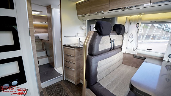 Adria Coral S 670 SL | Långbäddar | ALDE 10 of 21