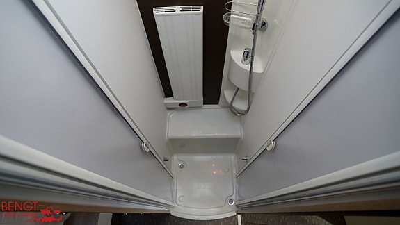 Adria Coral S 670 SL | Långbäddar | ALDE 18 of 21