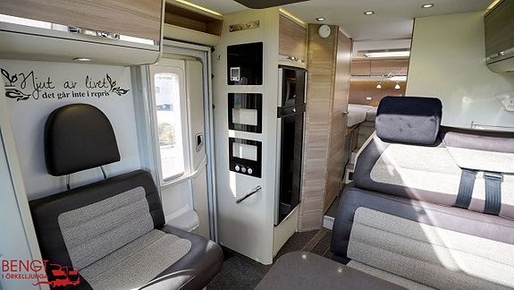Adria Coral S 670 SL | Långbäddar | ALDE 7 of 21