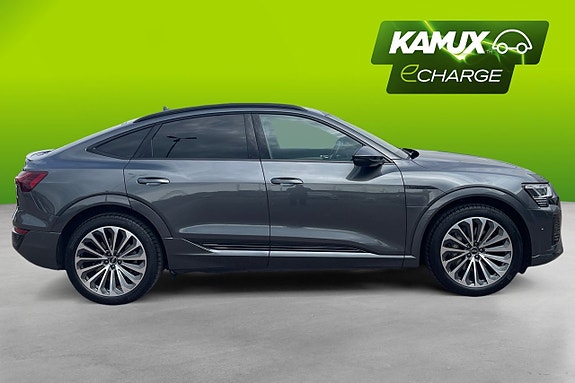 Audi Q8 2 of 26
