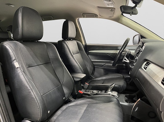 Mitsubishi Outlander 9 of 19