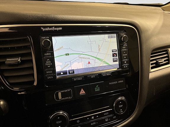 Mitsubishi Outlander 17 of 19