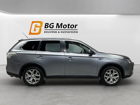 Mitsubishi Outlander 3 of 19