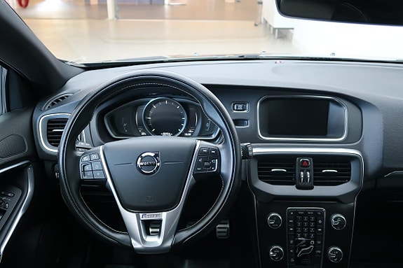 Volvo V40 6 of 10