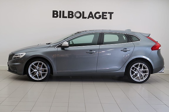 Volvo V40 2 of 10