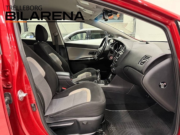 Kia Ceed 14 of 25