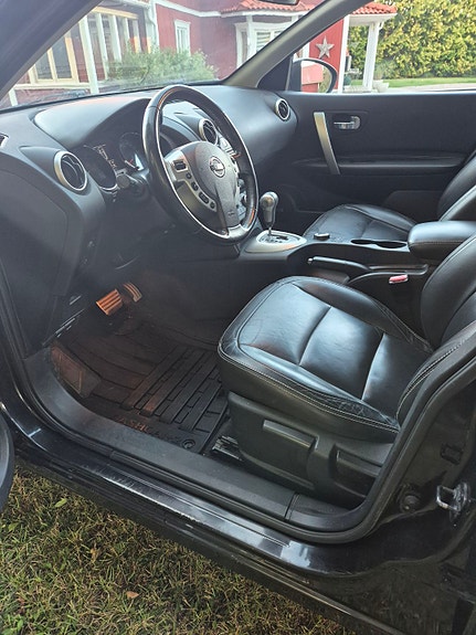 Nissan Qashqai+2 2 of 5